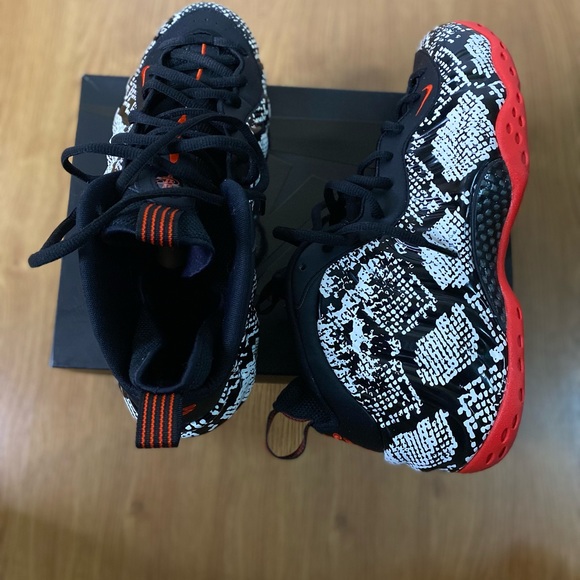 Albino Foamposits snake skin black and white. Red bottoms size 13 - Picture 9 of 9